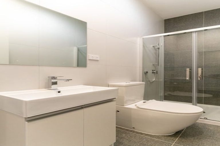 Photo of property in 11 Rangimarie Close, Opaheke, Papakura, 2113