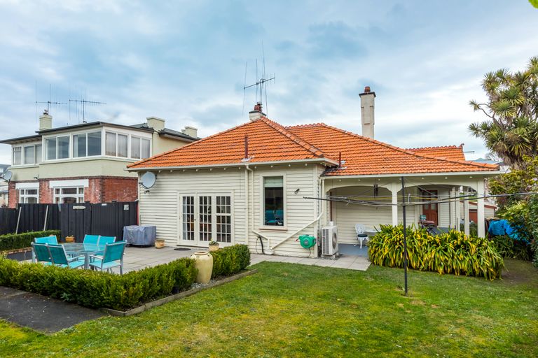 Photo of property in 1 Nelson Terrace, Seaview, Timaru, 7910