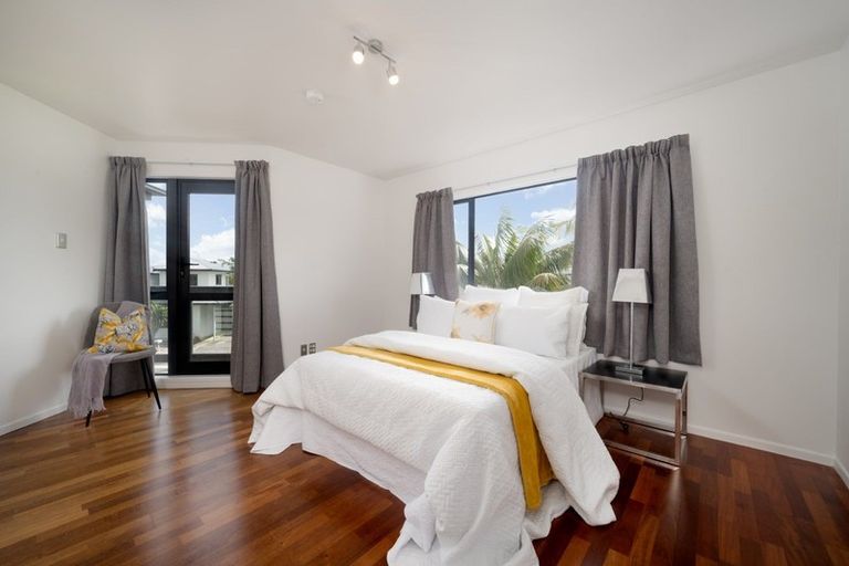 Photo of property in 8/2 Armoy Drive, East Tamaki, Auckland, 2016