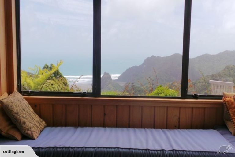 Photo of property in 126 Lone Kauri Road, Karekare, Auckland, 0772