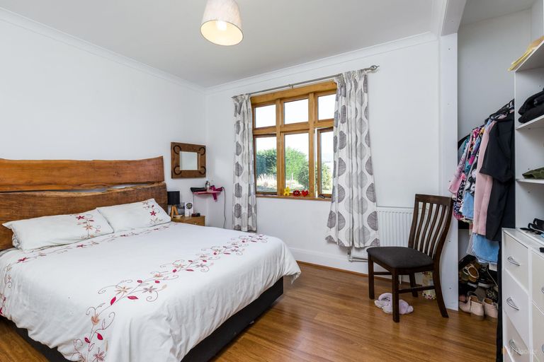 Photo of property in 19 Mount John Road, Waimate, 7977