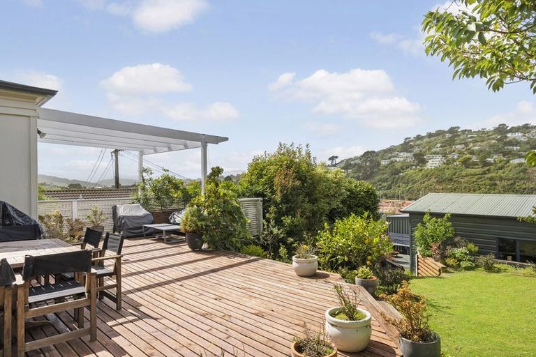 Photo of property in 25 Bould Street, Johnsonville, Wellington, 6037