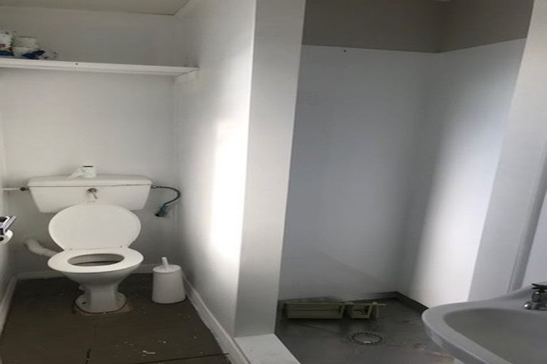 Photo of property in 8 Central Terrace, Alicetown, Lower Hutt, 5010