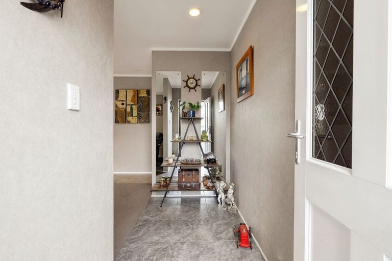 Photo of property in 43 Lansdowne Crescent, Glenview, Hamilton, 3206