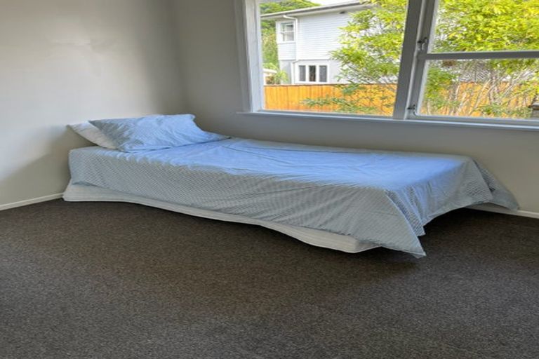 Photo of property in 40 Trinidad Road, Sunnynook, Auckland, 0620