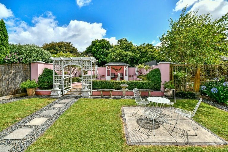 Photo of property in 15 Trossach Place, Wattle Downs, Auckland, 2103