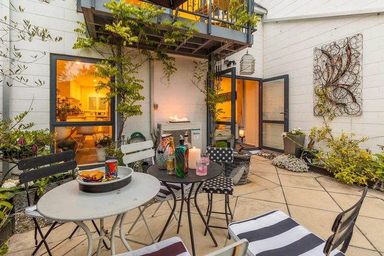 Photo of property in Cornwall Gardens, 13/27 Cornwall Street, St Albans, Christchurch, 8014