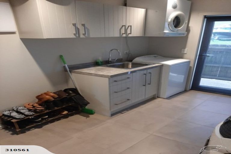 Photo of property in 60 Pipiroa Road, Ngatea, 3503