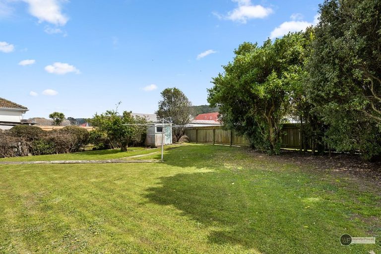 Photo of property in 21 Hunter Street, Taita, Lower Hutt, 5011
