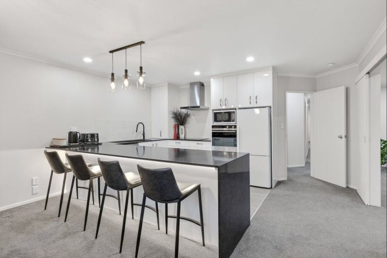 Photo of property in 26 Oaklands Drive, Cambridge, 3434