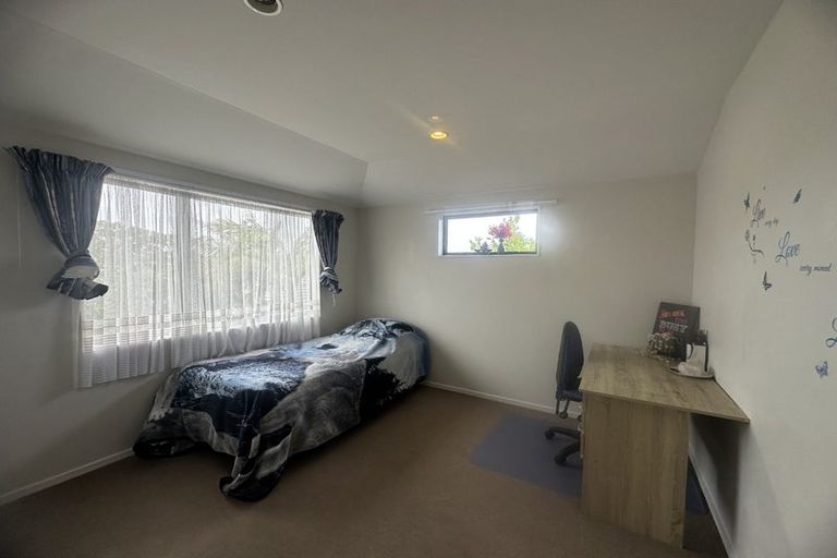 Photo of property in 27/22 Northcross Drive, Oteha, Auckland, 0632