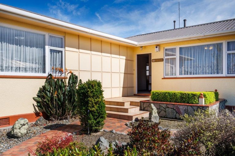 Photo of property in 24 Lancaster Street, Highbury, Palmerston North, 4412