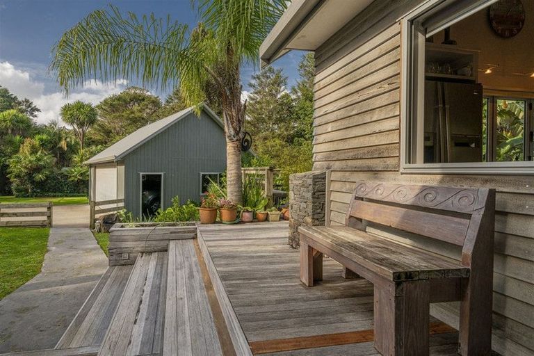 Photo of property in 56 Rewa Rewa Valley, Tairua, 3508