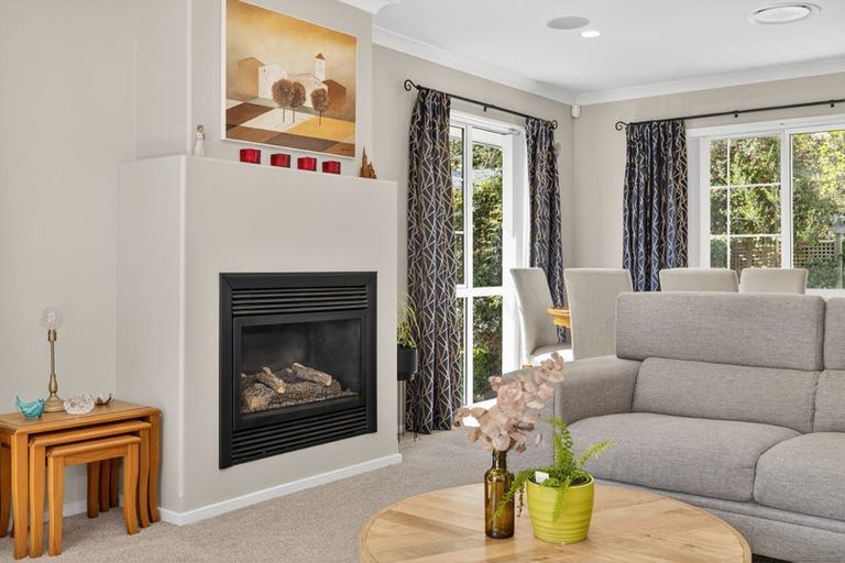 Photo of property in 8 Avon Gate, Russley, Christchurch, 8042