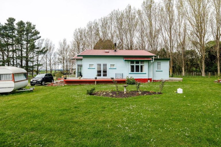 Photo of property in 1074 Tennent Drive, Linton, Palmerston North, 4472