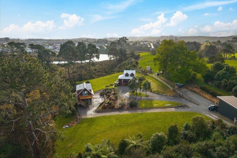 Photo of property in 106 Barrett Road, Riverhead, Albany, 0793