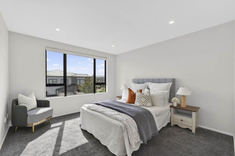 Photo of property in 40 Skua Road, Hobsonville, Auckland, 0616