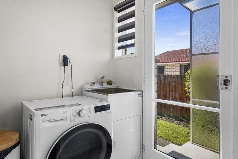 Photo of property in 1/125 Prestons Road, Redwood, Christchurch, 8051