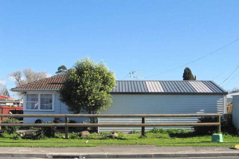 Photo of property in 2/83 Dominion Road, Papakura, 2110