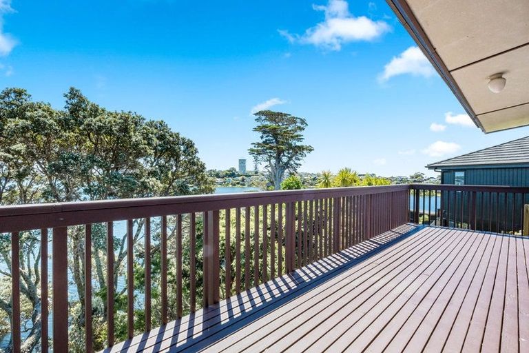 Photo of property in 278 Hurstmere Road, Takapuna, Auckland, 0622