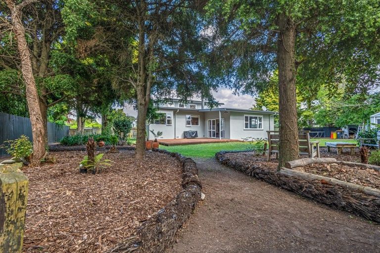 Photo of property in 1/37 Wood Street, Takaro, Palmerston North, 4410