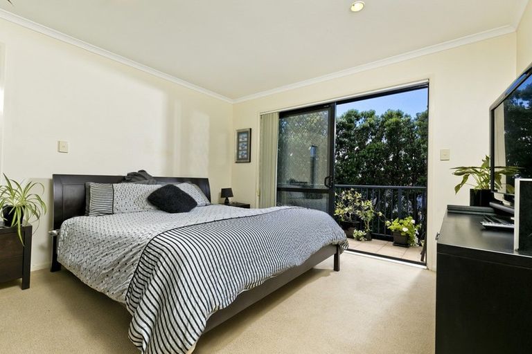 Photo of property in 37 Nautilus Drive, Gulf Harbour, Whangaparaoa, 0930