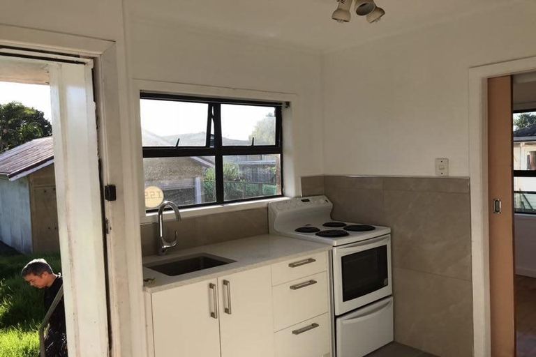 Photo of property in 614 Te Atatu Road, Te Atatu Peninsula, Auckland, 0610