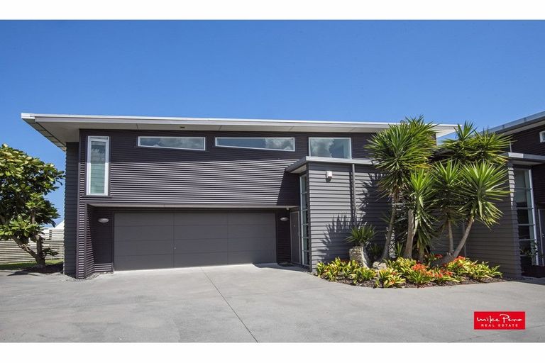 Photo of property in 34a Ripiro Drive, Baylys Beach, Dargaville, 0377