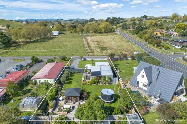 Photo of property in 34 Watts Street, Waipawa, 4210