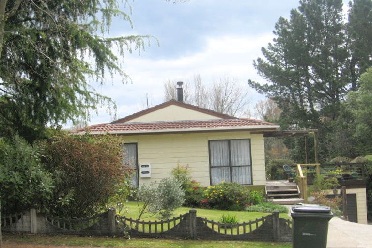 Photo of property in 4 Buchanan Place, Sunnybrook, Rotorua, 3015