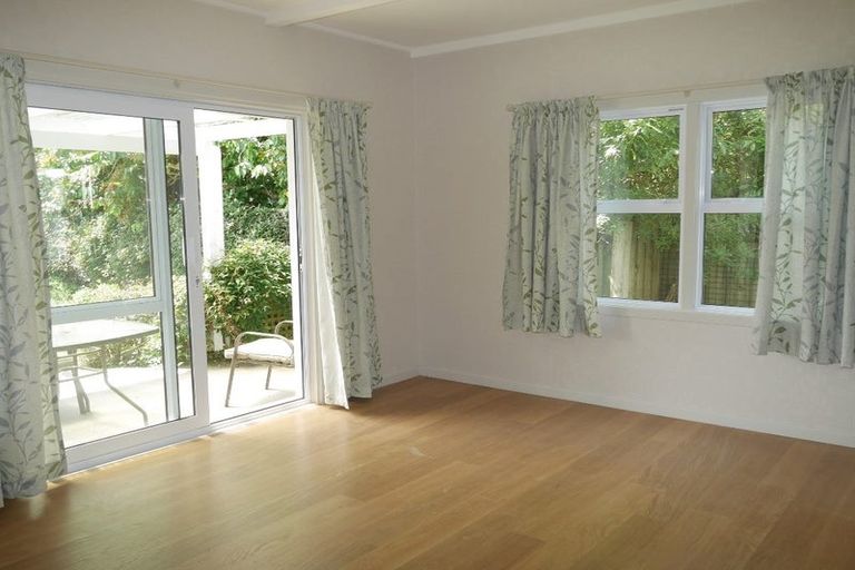 Photo of property in 369 Te Moana Road, Waikanae, 5036