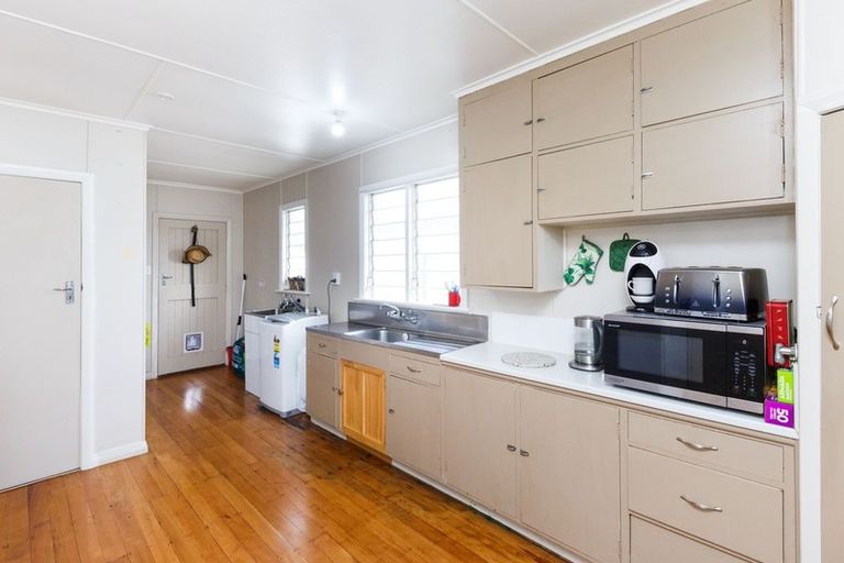 Photo of property in 20 Lombard Street, Palmerston North, 4410