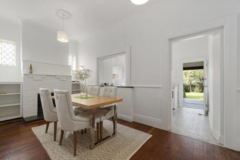 Photo of property in 26 Seabrook Avenue, New Lynn, Auckland, 0600