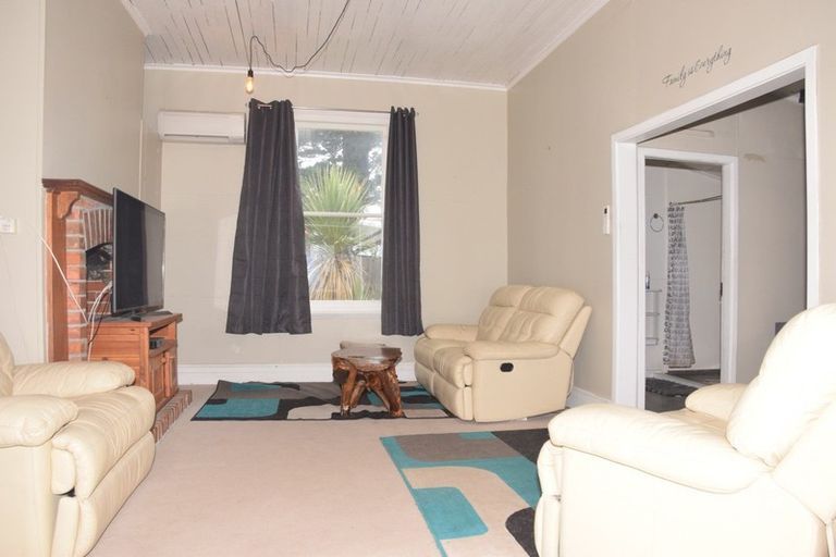Photo of property in 235 Wallacetown Lorneville Highway, Underwood, Invercargill, 9874