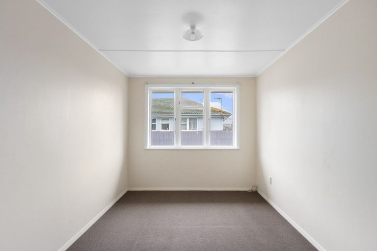 Photo of property in 9 Mclaren Crescent, Onekawa, Napier, 4110