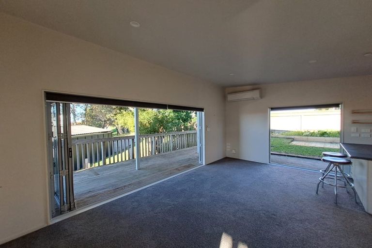 Photo of property in 29a Scott Road, Stanmore Bay, Whangaparaoa, 0932