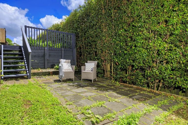 Photo of property in 89 Lynn Road, Bayview, Auckland, 0629