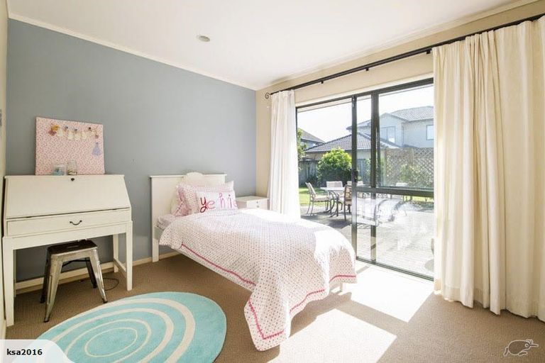Photo of property in 13 Athenry Place, Dannemora, Auckland, 2016