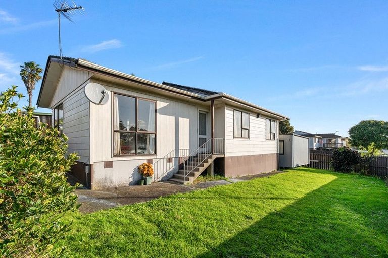 Photo of property in 1/47 Taitimu Drive, Weymouth, Auckland, 2103