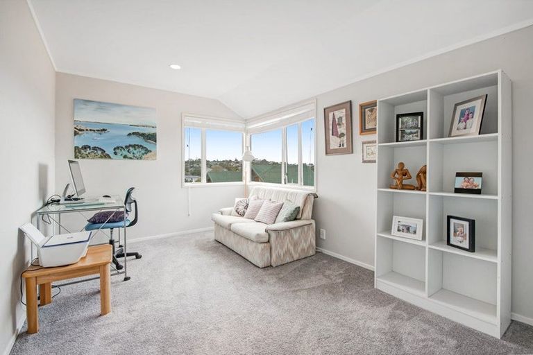Photo of property in 896 Whangaparaoa Road, Manly, Whangaparaoa, 0930