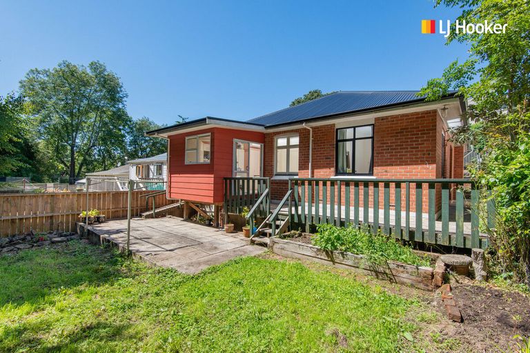 Photo of property in 8 Hawthorn Avenue, Mornington, Dunedin, 9011