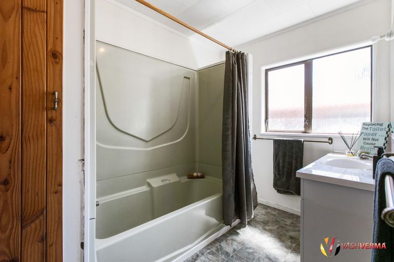 Photo of property in 29 Mcinnes Road, Weymouth, Auckland, 2103