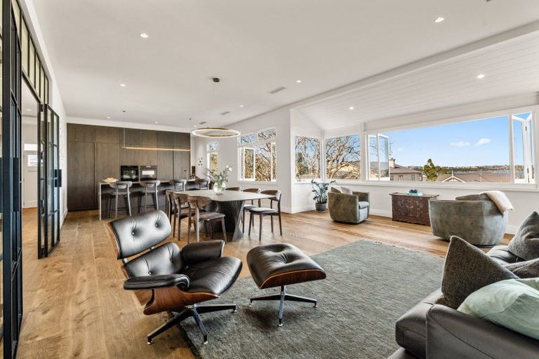 Photo of property in 19 Kerr Street, Devonport, Auckland, 0624