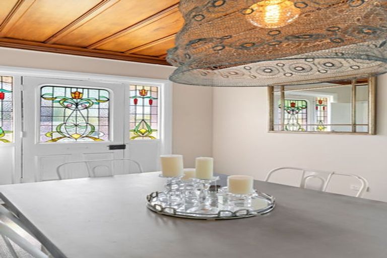 Photo of property in 91 Jellicoe Street, Martinborough, 5711