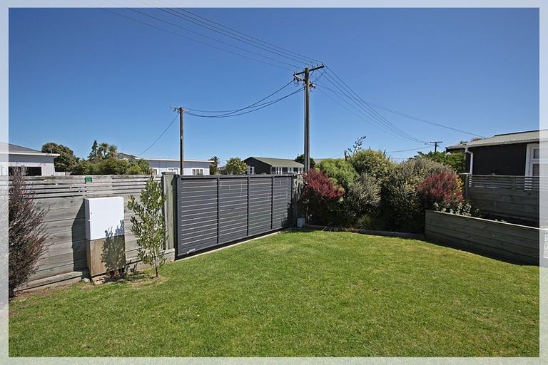 Photo of property in 29 Shortt Street, Foxton Beach, Foxton, 4815