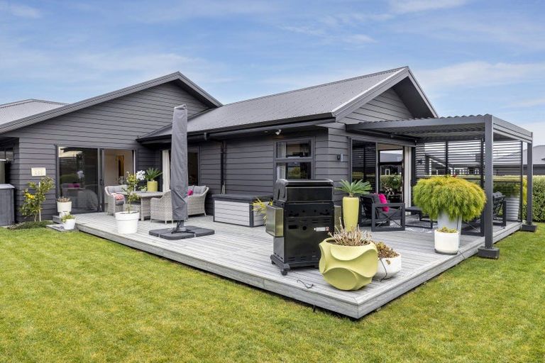 Photo of property in 1 Tai Road, Richmond Heights, Taupo, 3330