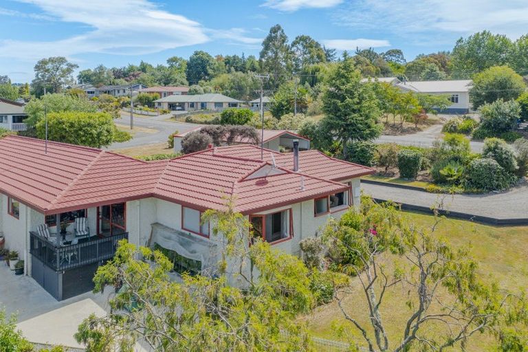 Photo of property in 41 Domain Road, Waipawa, 4210