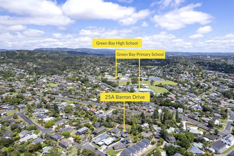 Photo of property in 25a Barron Drive, Green Bay, Auckland, 0604