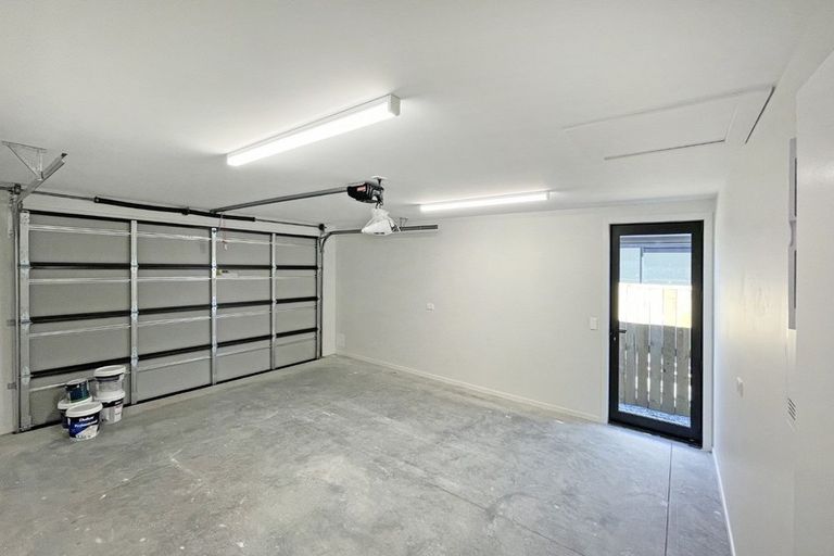 Photo of property in 36 Howden Drive, Jacks Point, 9371