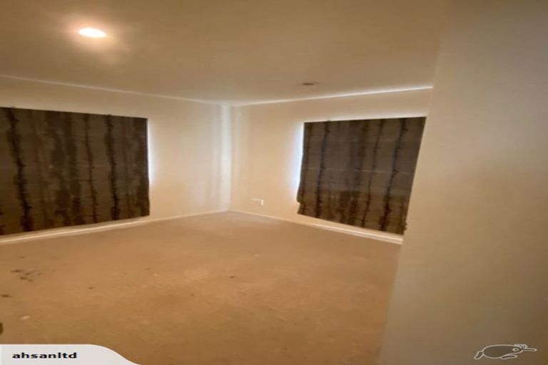 Photo of property in 21 Seabrook Avenue, New Lynn, Auckland, 0600